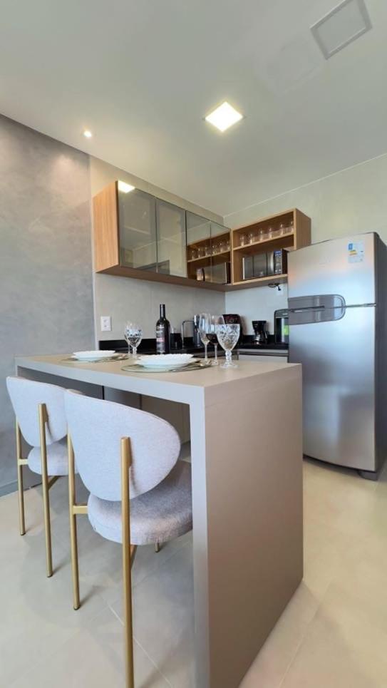 Elegância E Conforto A Passos Da Beira-mar Apartamento